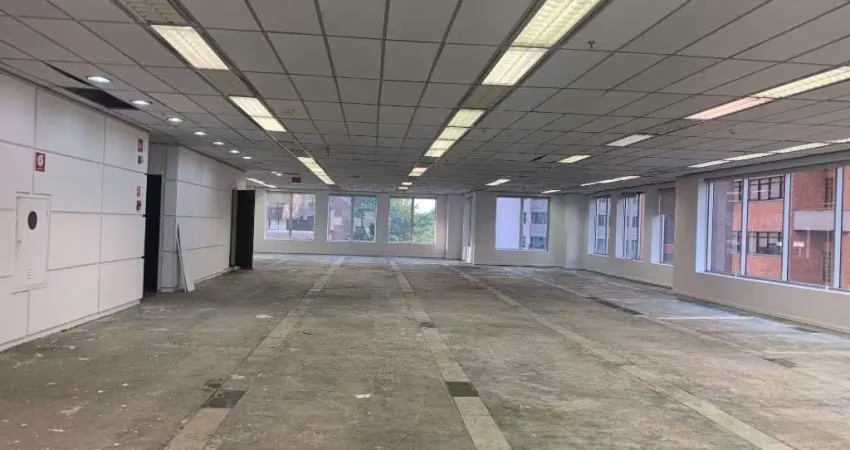 Edifício imponente, perfeito para ser novo endereço de sua empresa. green building com certificação leed.