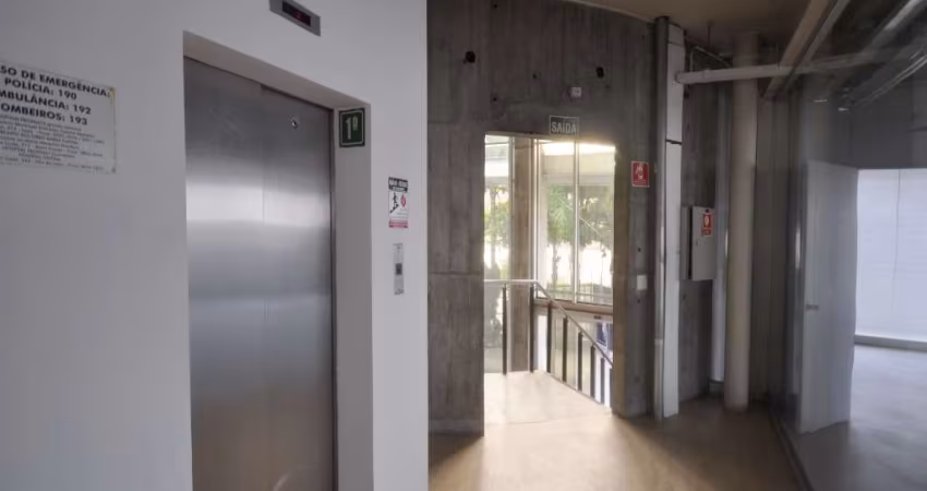 PRÉDIO COMERCIAL NA BARRA FUNDA