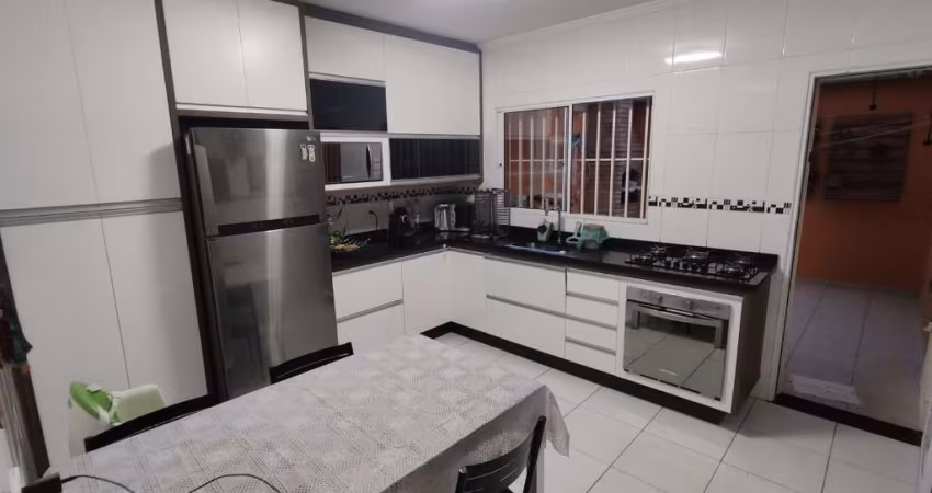 Sobrado em Vila Carrão, 140m², 3 dormitórios