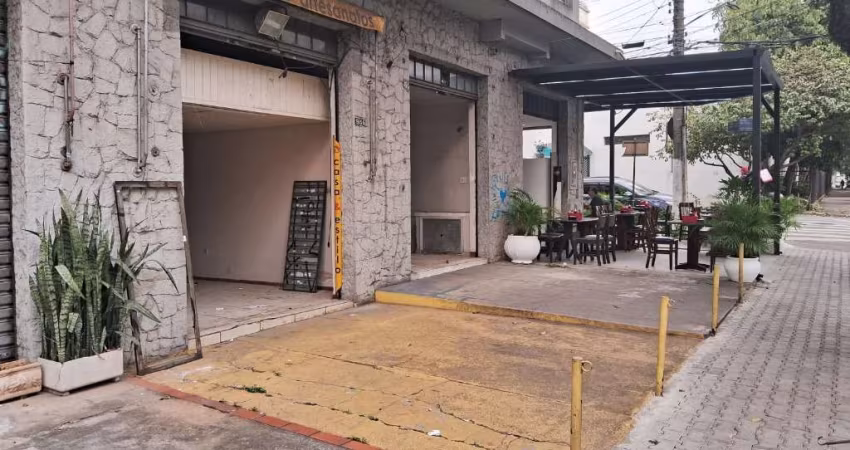Salas comerciais (duas) conjugdas de 70 m², 2 baneheiros, R$ 980.000,00