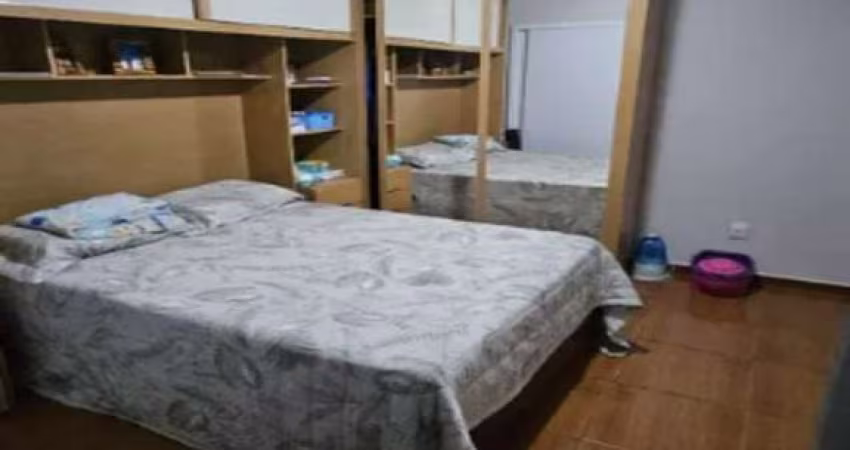 Casa à venda no Jardim Miragaia com 250m² 3 dormitórios 4 banheiros 3 vagas