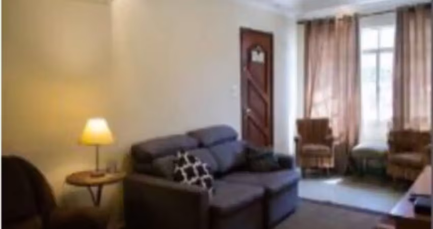Imperdível Casa à Venda em São Paulo - SP, no Jardim das Laranjeiras! 3 Quartos, 1 Suíte, 2 Banheiros, 2 Vagas, 200m².
