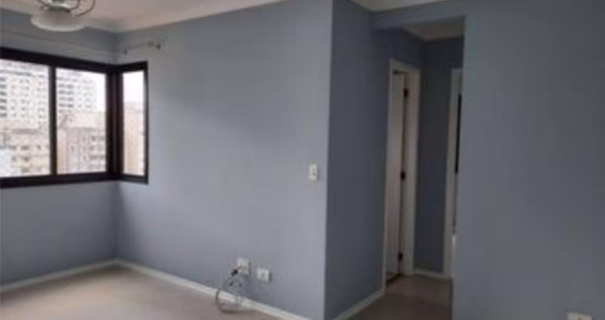 Apartamento no Condomínio Aruama em Pinheiros com 48m² 2 dormitórios 1 banheiro 1 vaga