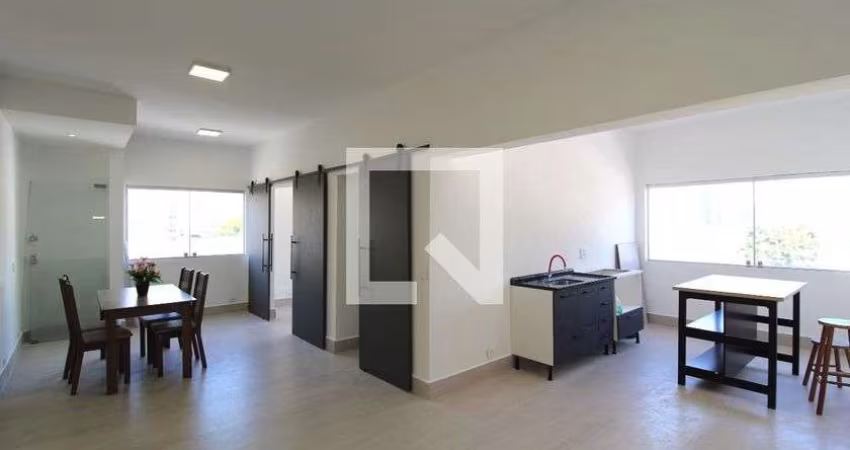 Apartamento à Venda - Itaim Bibi, 2 Quartos,  74 m2