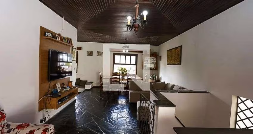 Casa à Venda - Jardim Londrina, 4 Quartos,  240 m2