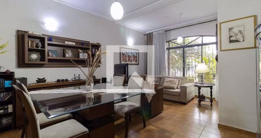 Casa à Venda - Bosque da Saúde, 3 Quartos,  140 m2