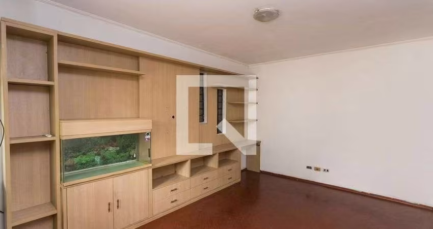 Casa à Venda - Jardim Monte Kemel, 2 Quartos,  135 m2