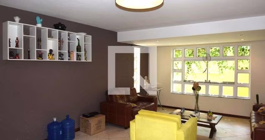 Casa à Venda - Jardim Marajoara , 4 Quartos,  249 m2