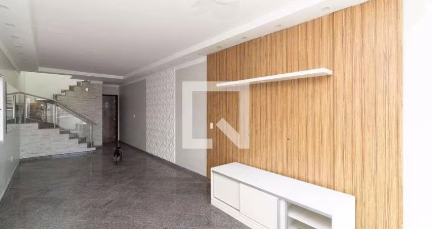 Casa à Venda - Cidade Patriarca, 3 Quartos,  200 m2