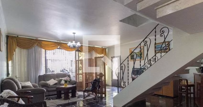 Casa à Venda - Sacomã, 4 Quartos,  231 m2