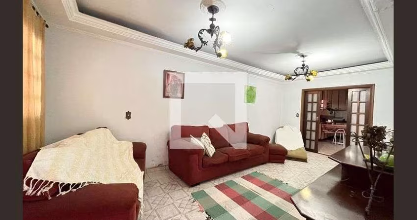 Casa à Venda - Vila Campestre, 7 Quartos,  252 m2