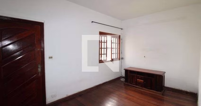 Casa à Venda - Água Fria, 2 Quartos,  200 m2