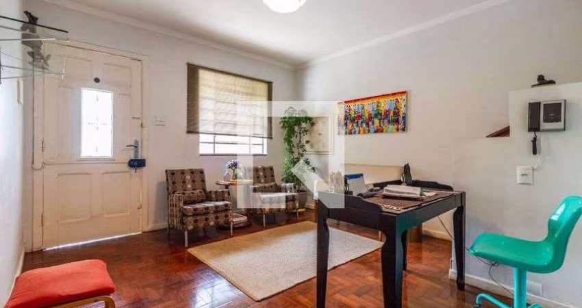 Casa à Venda - Paraíso, 2 Quartos,  84 m2