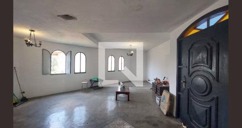 Casa à Venda - Jardim Marajoara , 3 Quartos,  200 m2