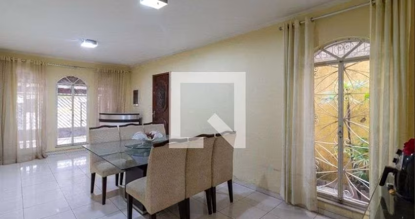 Casa à Venda - Água Fria, 4 Quartos,  164 m2