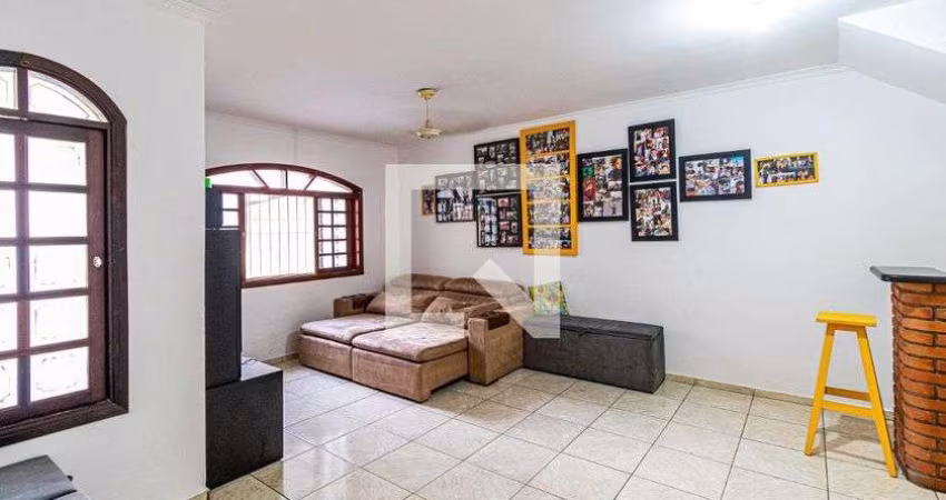 Casa à Venda - Jardim Éster Yolanda, 3 Quartos,  230 m2