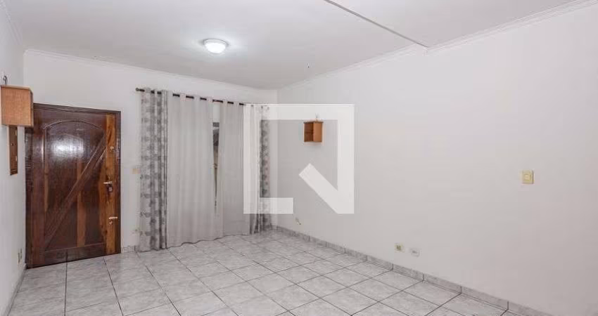 Casa à Venda - Bosque da Saúde, 2 Quartos,  250 m2