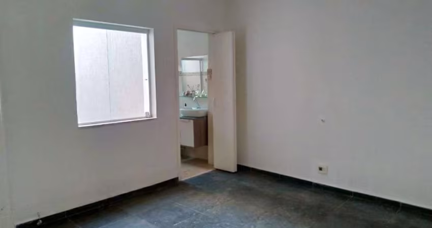 Casa à Venda - Água Branca, 3 Quartos,  180 m2