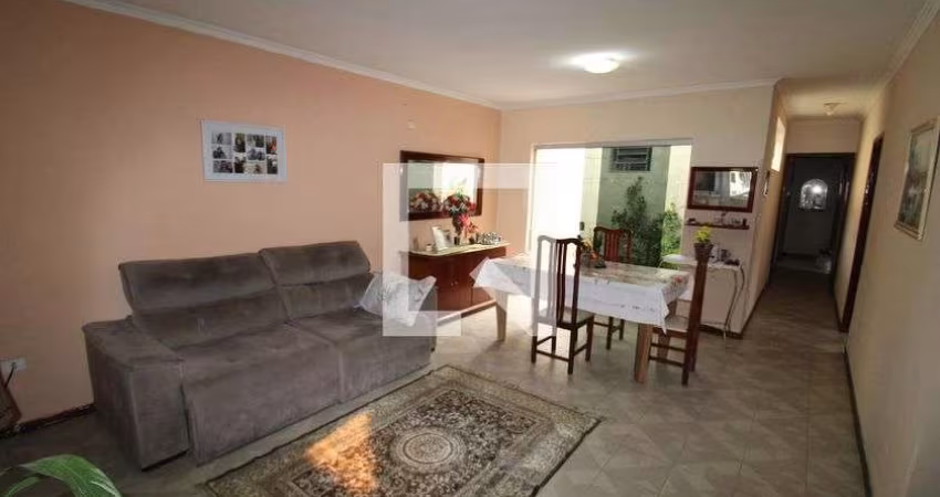 Casa à Venda - Vila Dionísia, 3 Quartos,  250 m2