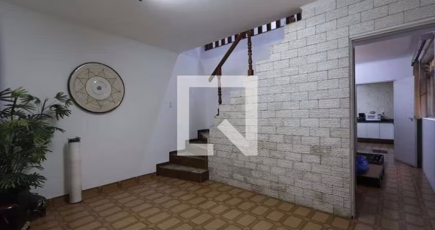 Casa à Venda - Vila Ema, 2 Quartos,  328 m2