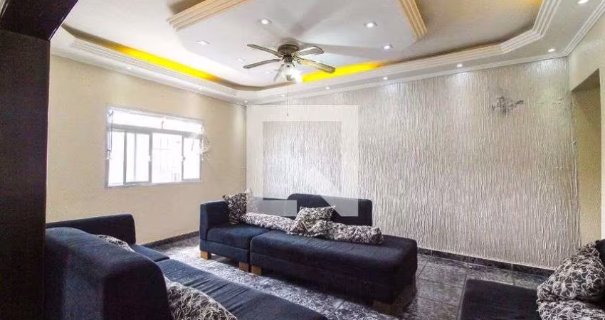 Casa à Venda - Vila Jacuí, 3 Quartos,  180 m2