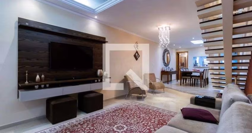 Casa à Venda - Sacomã, 3 Quartos,  172 m2