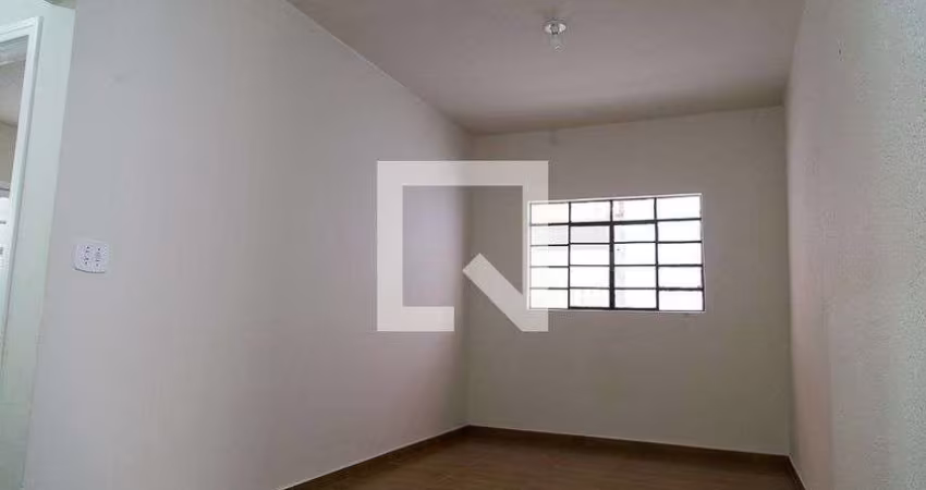 Casa à Venda - Chácara Inglesa, 2 Quartos,  170 m2