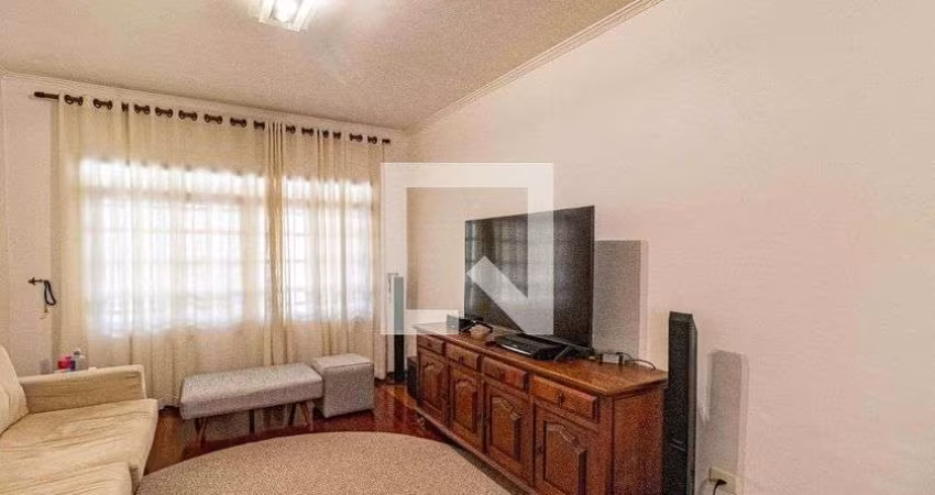 Casa à Venda - Jardim Jussara, 3 Quartos,  198 m2