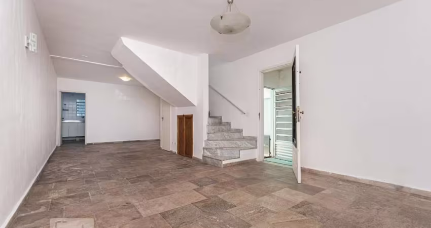 Casa à Venda - Chácara Santo Antonio, 4 Quartos,  200 m2