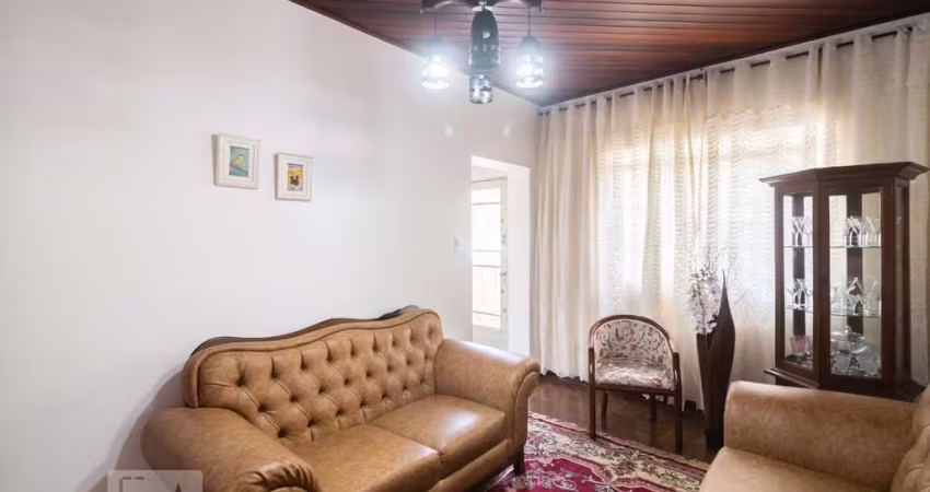 Casa à Venda - Vila Re, 2 Quartos,  240 m2