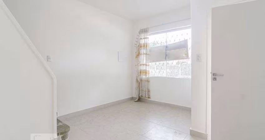 Casa à Venda - Pinheiros, 2 Quartos,  85 m2
