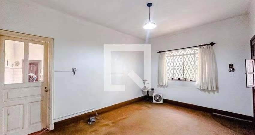 Casa à Venda - Cambuci, 2 Quartos,  240 m2