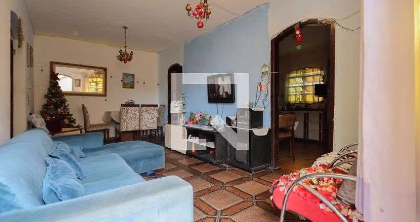 Casa à Venda - Vila Amália, 3 Quartos,  200 m2