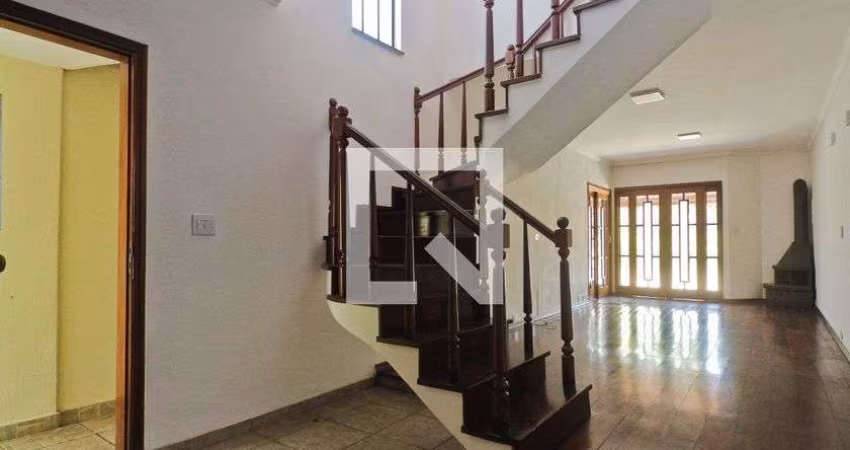 Casa à Venda - City América, 3 Quartos,  220 m2