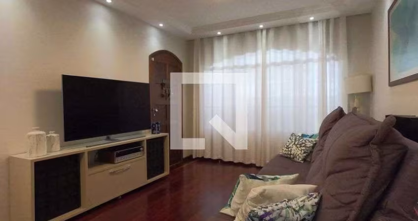 Casa à Venda - Jardim Taboão, 4 Quartos,  153 m2