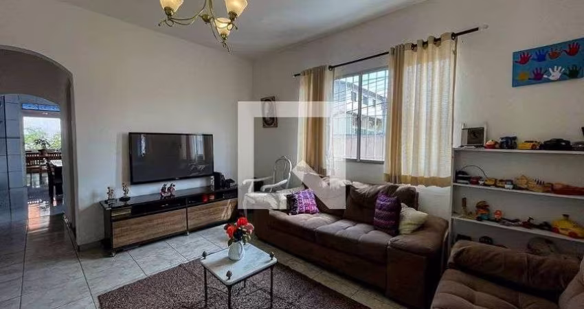 Casa à Venda - Vila Dionísia, 2 Quartos,  300 m2