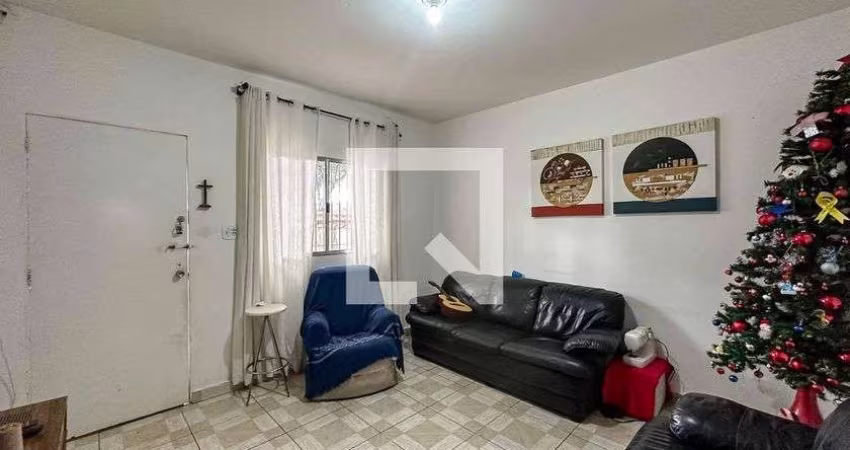 Casa à Venda - Água Fria, 2 Quartos,  88 m2