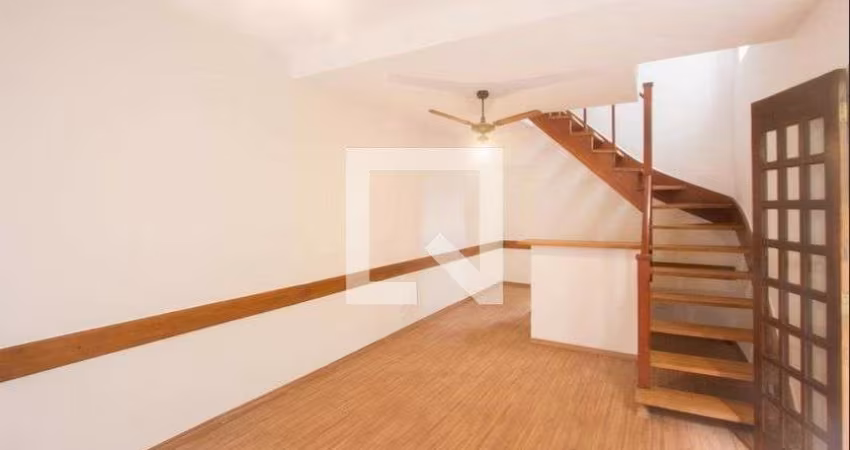 Casa à Venda - Chácara Santo Antonio, 2 Quartos,  71 m2