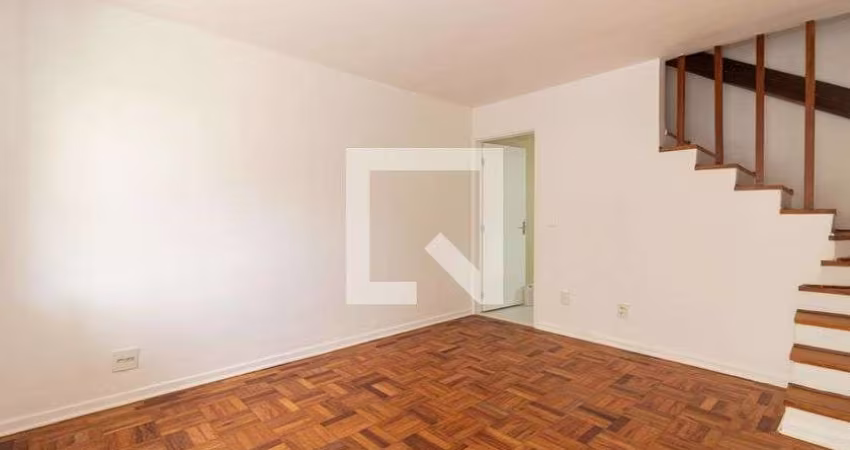 Casa à Venda - Moema, 2 Quartos,  100 m2