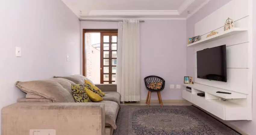 Casa à Venda - Jardim Teresa, 3 Quartos,  230 m2