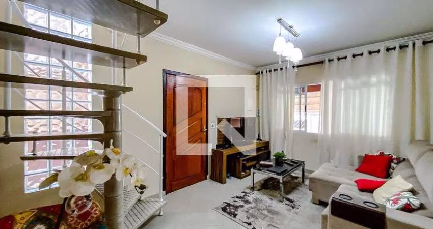 Casa à Venda - Vila Invernada, 2 Quartos,  70 m2