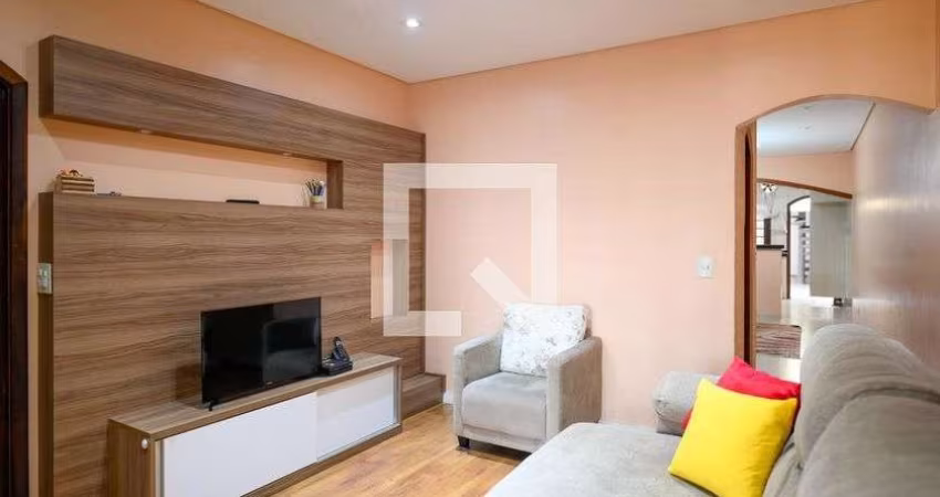 Casa à Venda - Vila Liviero, 3 Quartos,  216 m2