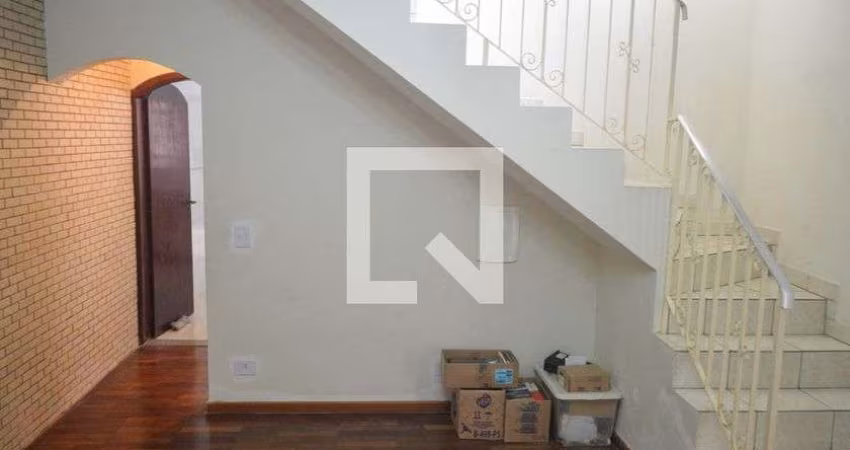 Casa à Venda - Vila Carrão, 2 Quartos,  180 m2