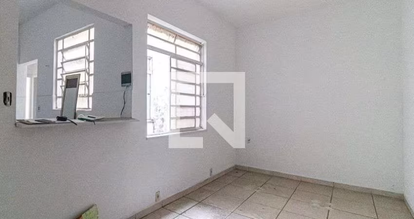 Casa à Venda - Lapa, 2 Quartos,  60 m2