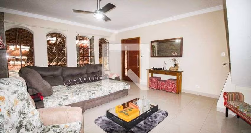 Casa à Venda - Vila Gustavo, 3 Quartos,  230 m2