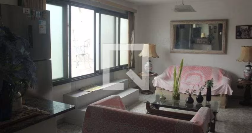 Casa à Venda - Jardim Marajoara , 3 Quartos,  140 m2