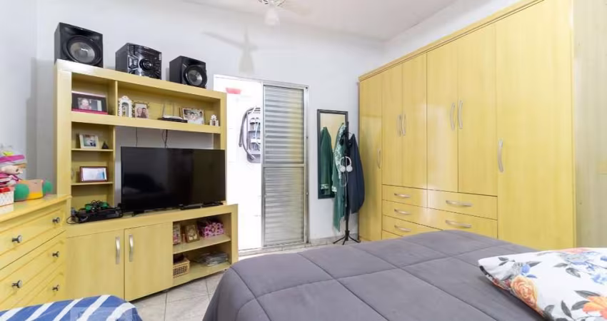 Casa à Venda - Ipiranga, 3 Quartos,  200 m2
