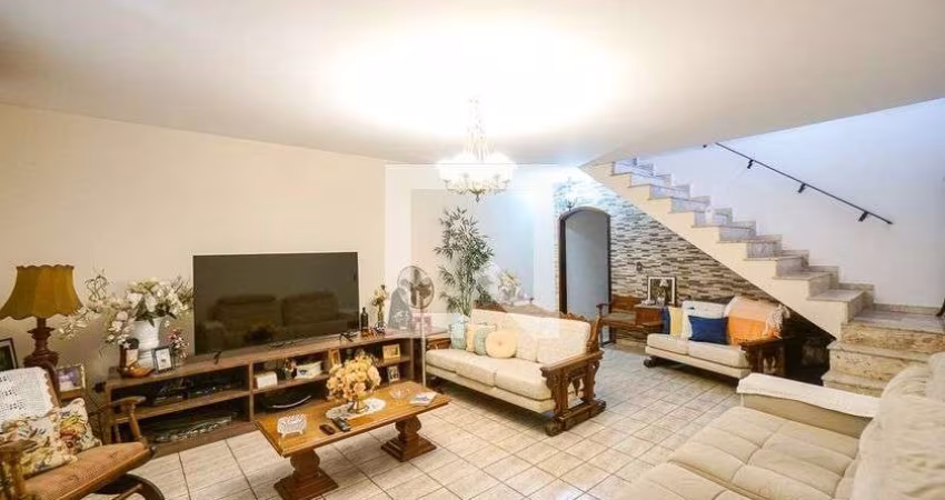 Casa à Venda - Penha de França, 3 Quartos,  400 m2