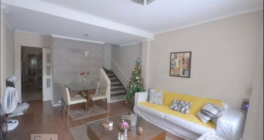 Casa à Venda - Bosque da Saúde, 2 Quartos,  200 m2