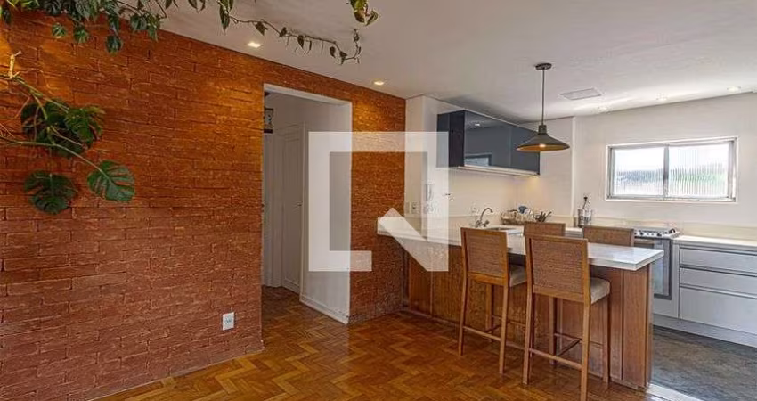 Apartamento à Venda - Aclimação, 2 Quartos,  68 m2